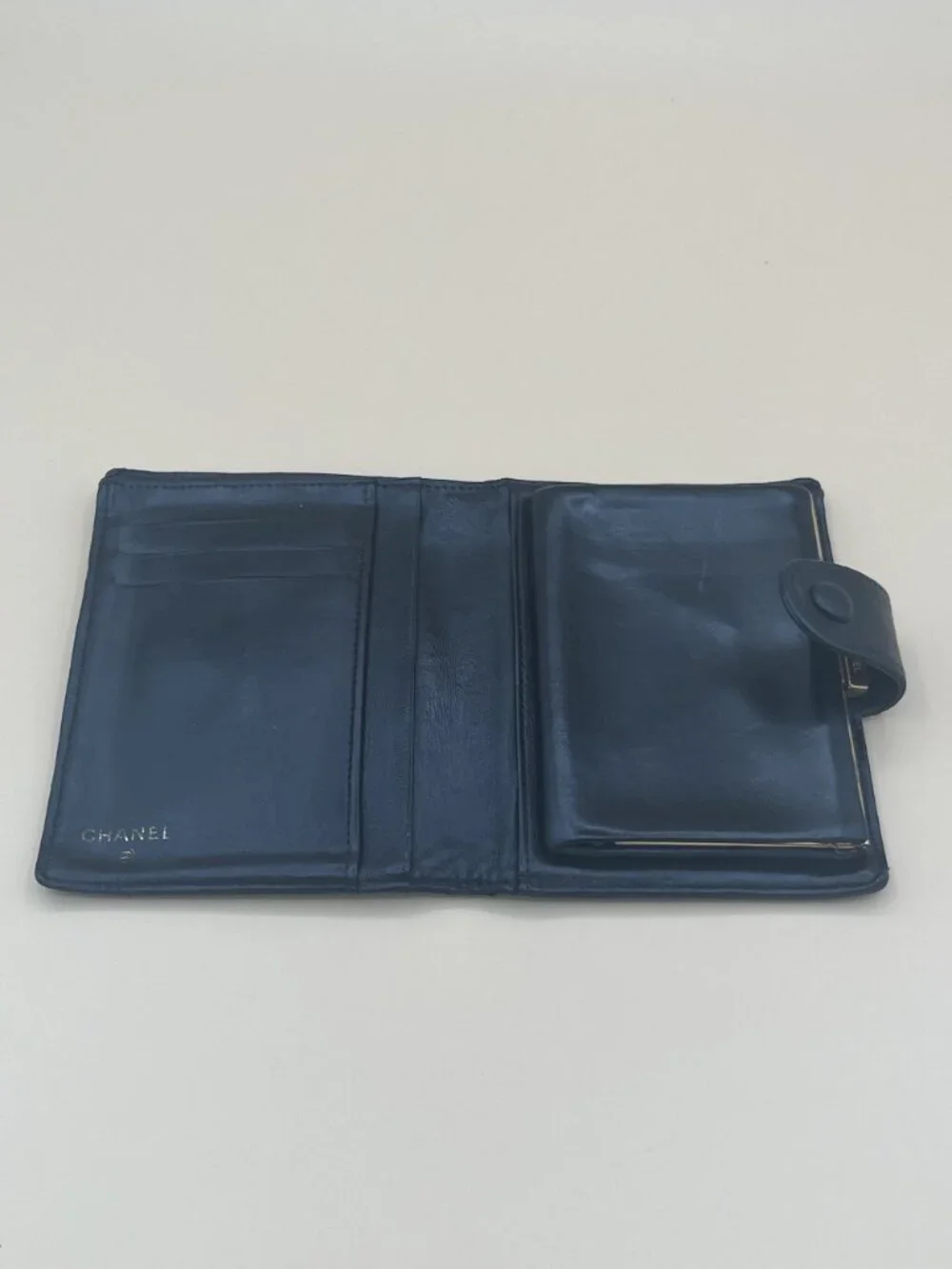 Chanel Black Lambskin CC Logo Compact Wallet Gold Kisslock Frame Snap Tab